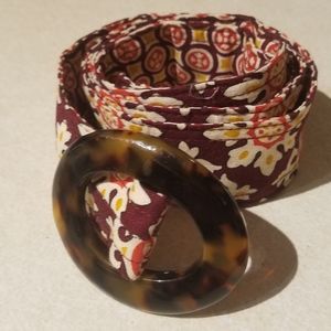 Vera Bradley Medallion reversible fabric belt